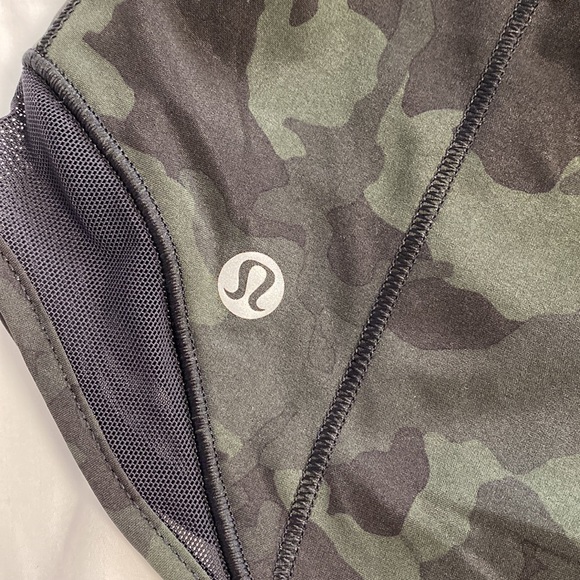 Hotty Hot Low Rise 4” (4) Incognito Camo Multi Gator Green - Picture 4 of 6